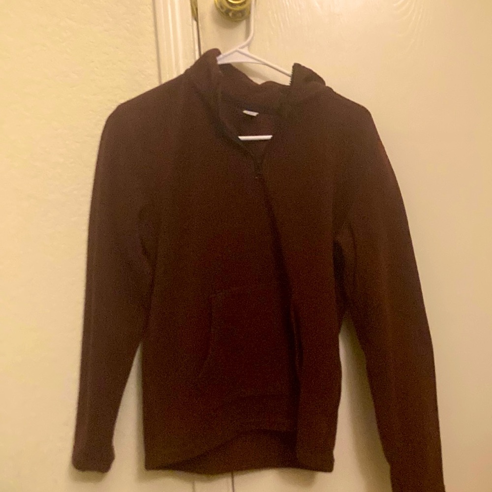A old navy winter shirt with thumb holes
